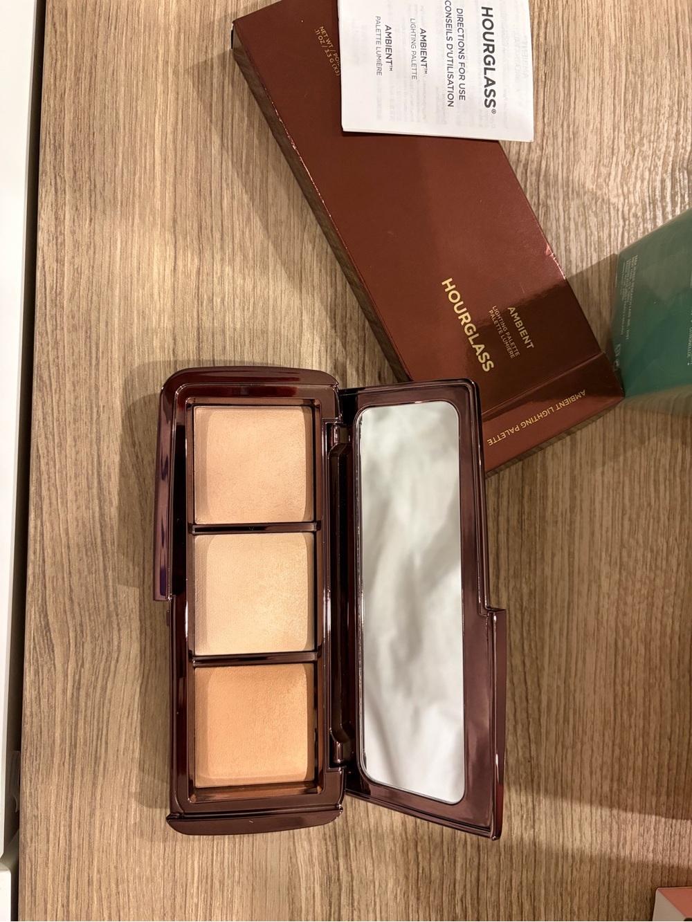 Hourglass Ambient Lighting Palette – Three Beige & Cream Finishes